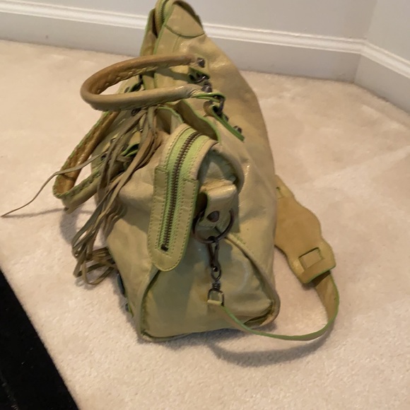 Besso City Fringe Bag - Picture 6 of 13